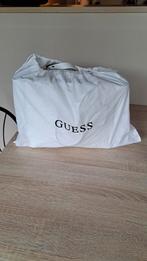 Mooie handtas van het merk guess ze is wit van kleur, Bijoux, Sacs & Beauté, Sacs | Sacs Femme, Enlèvement, Sac à main
