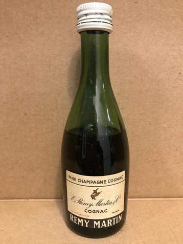 Champagne Cognac - Rémy Martin - Mignonnette d'alcool - 5 cl, Enlèvement ou Envoi, France, Autres types, Pleine