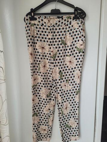 Pantalon d été  femme ZARA beschikbaar voor biedingen