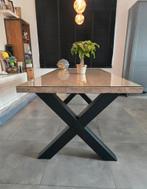 Mooie eettafel met x poten, Huis en Inrichting, Ophalen, Zo goed als nieuw