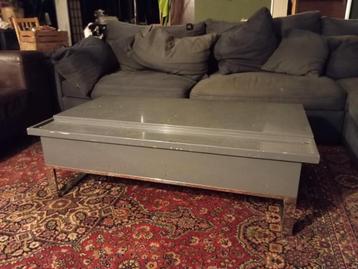 Mooie design antraciet salontafel  beschikbaar voor biedingen