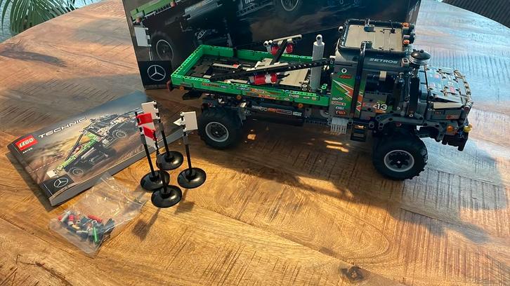 Lego Technic 42129 Mercedes-Benz Zetros Trial Truck, Kinderen en Baby's, Speelgoed | Duplo en Lego, Zo goed als nieuw, Lego, Complete set