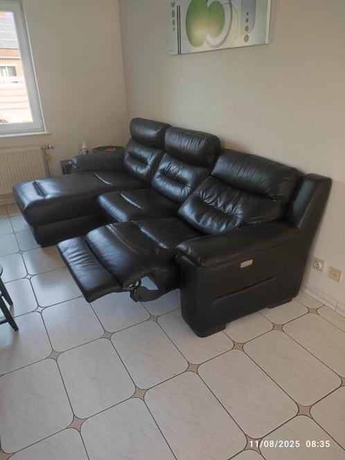 Zwarte leren lounge met elektrische relaxbank, Huis en Inrichting, Zetels | Complete zithoeken, Gebruikt, Leer, Ophalen