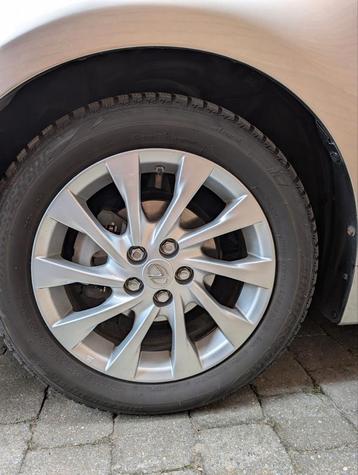 Lexus CT200h - 4x 16 inch velg met winterband beschikbaar voor biedingen