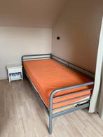Eenpersoonsbed + matras, Huis en Inrichting, Ophalen, Gebruikt