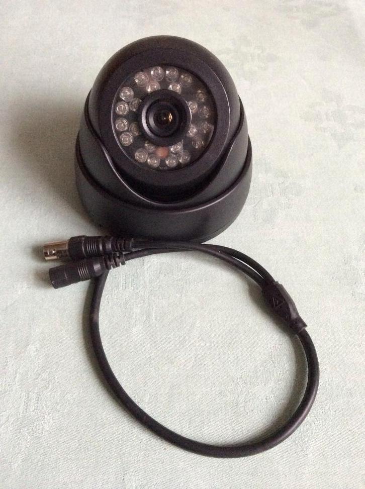 Lot de Deux Caméras de Surveillance Couleur, TV, Hi-fi & Vidéo, Caméras de surveillance, Neuf, Enlèvement