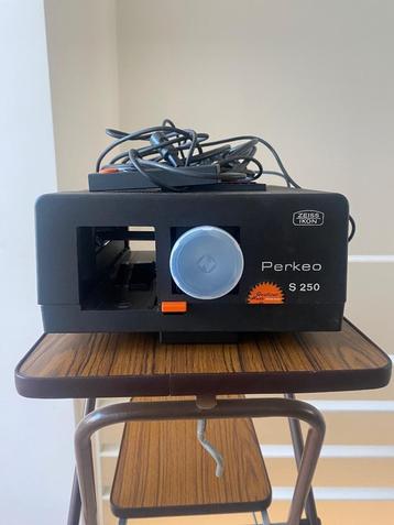 Projecteur diapositives Perkeo S250, Enlèvement, Comme neuf