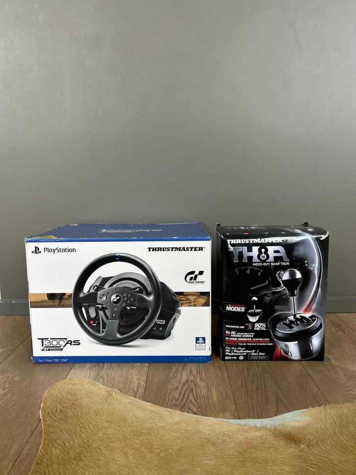 Trustmaster t300 rs gt + TH8A shifter, Auto diversen, Autospeakers, Zo goed als nieuw, Ophalen