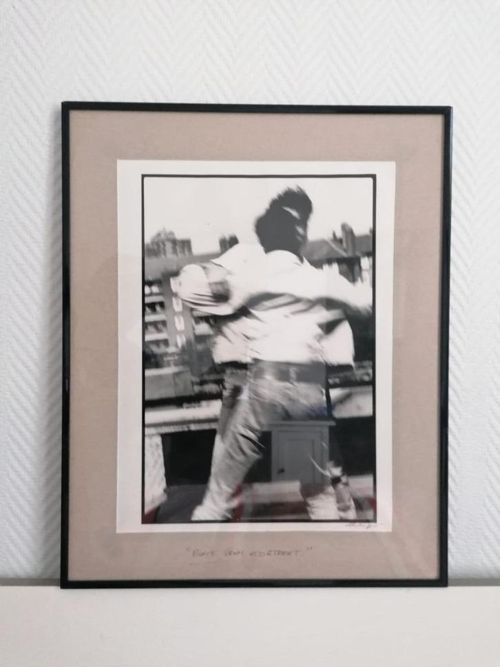 “Boys from Old Street” – Gesigneerde Zwart-Wit Fotografie, Antiek en Kunst, Kunst | Tekeningen en Fotografie, Ophalen of Verzenden