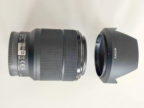 Sony FE 28-70mm F/3.5-5.6 OSS + zonnekap + UV filter (nwst), TV, Hi-fi & Vidéo, Photo | Lentilles & Objectifs, Comme neuf, Zoom