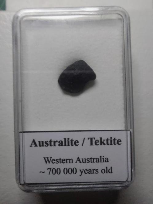 Australiet/Tektiet, Verzamelen, Mineralen en Fossielen, Overige typen, Ophalen of Verzenden