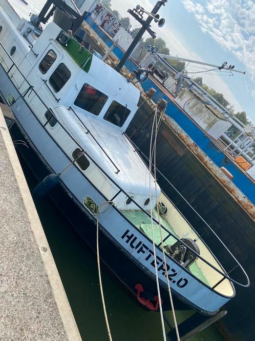 Sleepboot voor liefhebbers renovatie nodig !!, Watersport en Boten, Beroepsscheepvaart, Gebruikt, Sleepboot, 100 tot 200 pk, 10 tot 25 meter