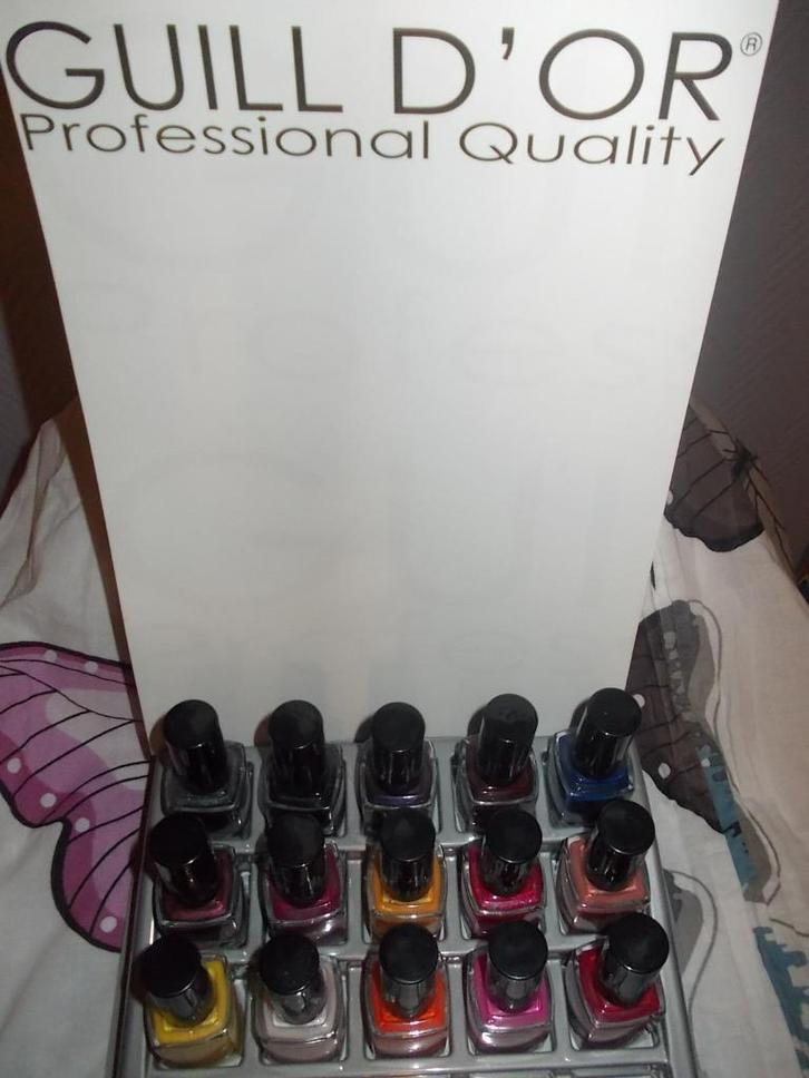 nagellakken nieuw, Handtassen en Accessoires, Uiterlijk | Cosmetica en Make-up, Nieuw, Handen en Nagels, Ophalen of Verzenden