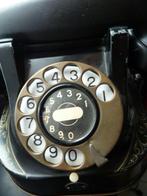 2 anciens téléphones, RTT, belle déco vintage., Enlèvement ou Envoi