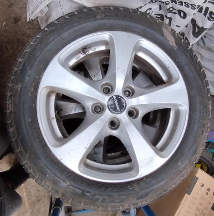 4 Velgen met winterbanden maat 205/55 R16, Auto-onderdelen, Banden en Velgen, Banden en Velgen, Winterbanden, 16 inch, 205 mm