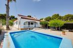 Half-vrijstaande villa met zwembad /garage in Los Balcones,, Immo, Torrevieja, Spanje, Woonhuis, Overige