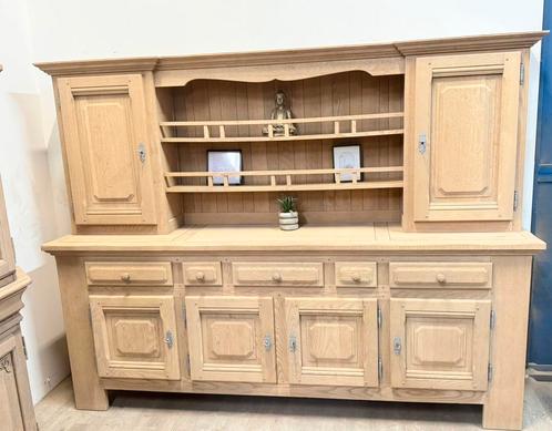 Dressoir met twee delen in ruw eikenhout met aerogumm, Huis en Inrichting, Kasten | Buffetkasten, Eikenhout, Ophalen