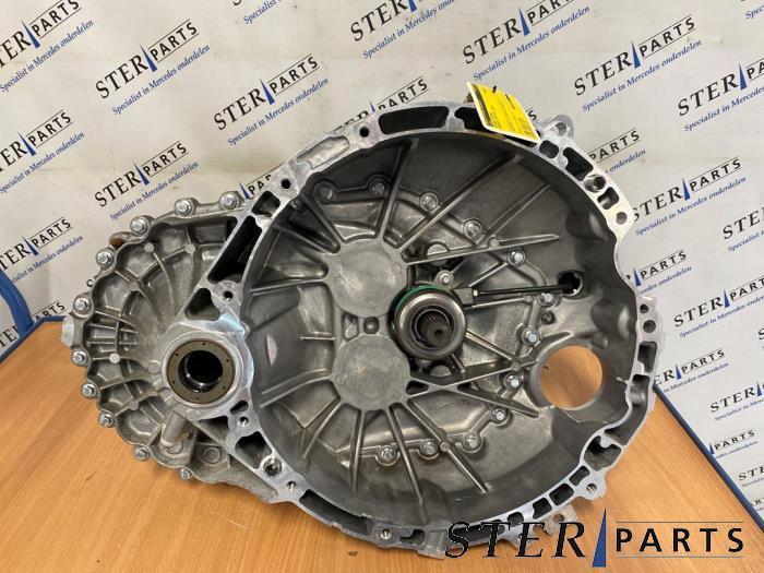 Boîte de vitesse d'un Mercedes Sprinter, Autos : Pièces & Accessoires, Transmission & Accessoires, Mercedes-Benz, Utilisé, 3 mois de garantie