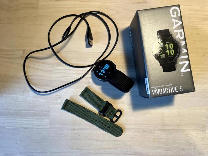 Garmin Vivoactive 5, Handtassen en Accessoires, Sporthorloges, Zo goed als nieuw, Afstand, Calorieverbanding, GPS, Hartslag, Slaap