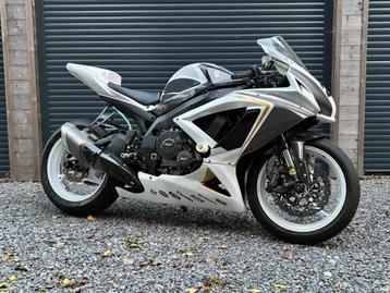 Suzuki GSXR 750 K9 - Circuit / piste  beschikbaar voor biedingen