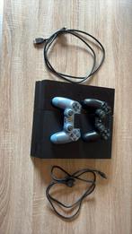PlayStation 4, Games en Spelcomputers, Ophalen of Verzenden, Gebruikt, 500 GB, Met 2 controllers
