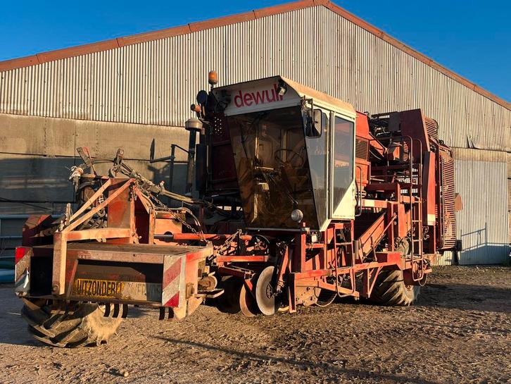 Dewulf 3000s aardappelrooier, Articles professionnels, Agriculture | Tracteurs, Enlèvement