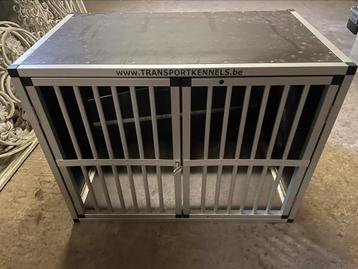 Hondenbench voor in de auto 92 x 80 x 70h beschikbaar voor biedingen