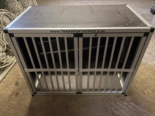 Hondenbench voor in de auto 92 x 80 x 70h, Dieren en Toebehoren, Hondenbenches, Zo goed als nieuw, Ophalen