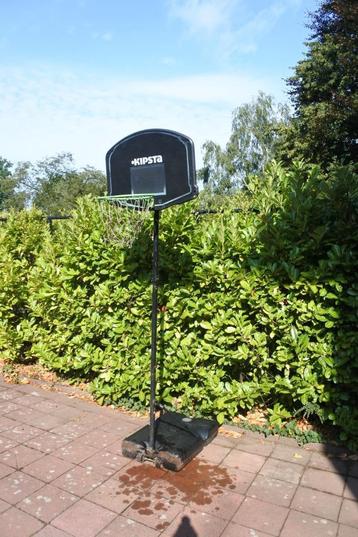 Kipsta basketbalring op paal + BALLEN beschikbaar voor biedingen