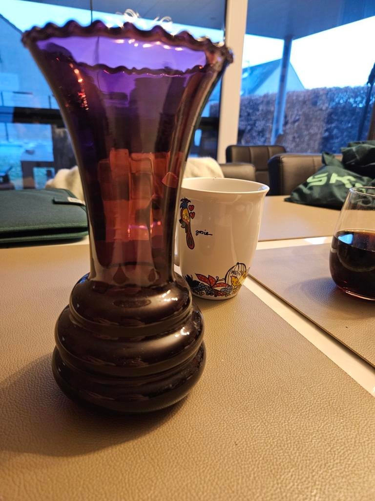 Vaas paars glas 26 cm Doyen Belgisch Art Deco jaren 30, Antiek en Kunst, Antiek | Vazen, Ophalen