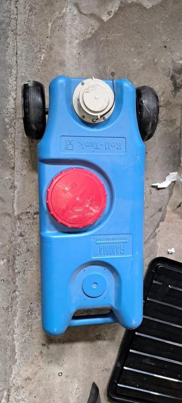 fiamma roll tank 45L beschikbaar voor biedingen