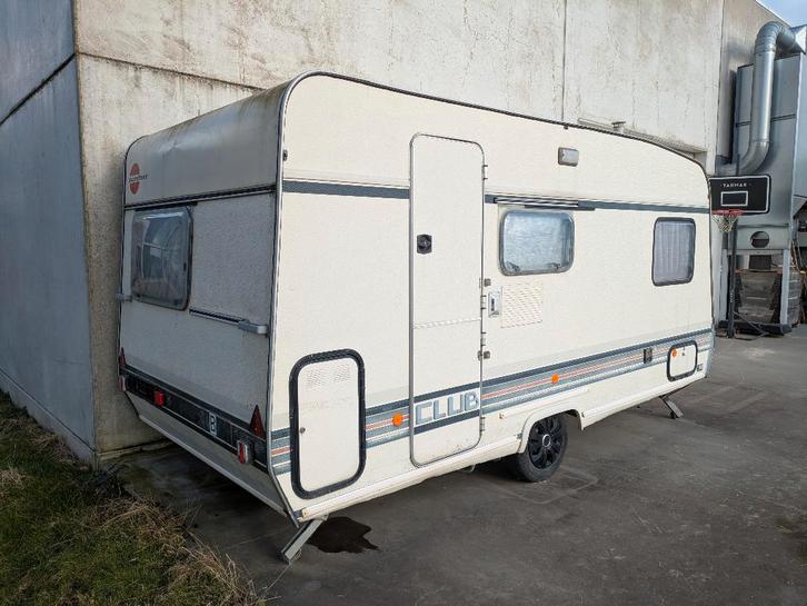 caravane non inspectée, Caravanes & Camping, Caravanes, Particulier, jusqu'à 4, 750 - 1000 kg, Autre, Bürstner, 2 lits séparés