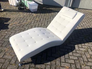 Relaxstoel  beschikbaar voor biedingen