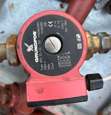 Grundfos UPS 25-50 circulatiepomp beschikbaar voor biedingen