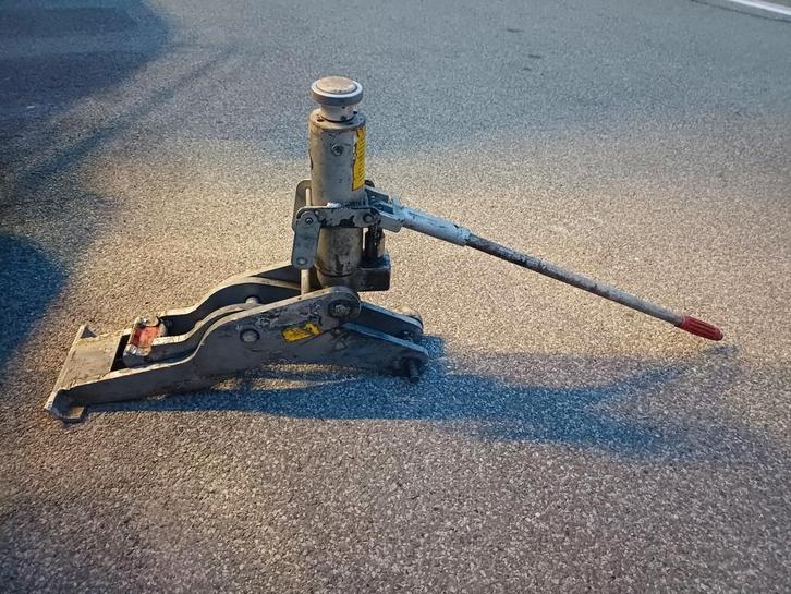 Cric professionnels ciseaux de 4 tonnes, Bricolage & Construction, Compresseurs, Enlèvement