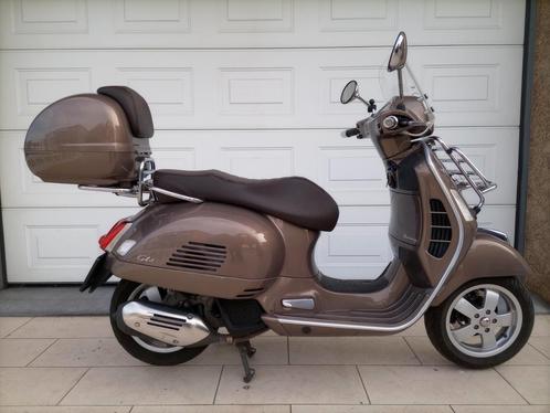 Vespa GTS Touring 125 i-get, ABS, Bj. 2017, 17000 km, Motoren, Motoren | Piaggio, Particulier, Scooter, 11 kW of minder, 1 cilinder