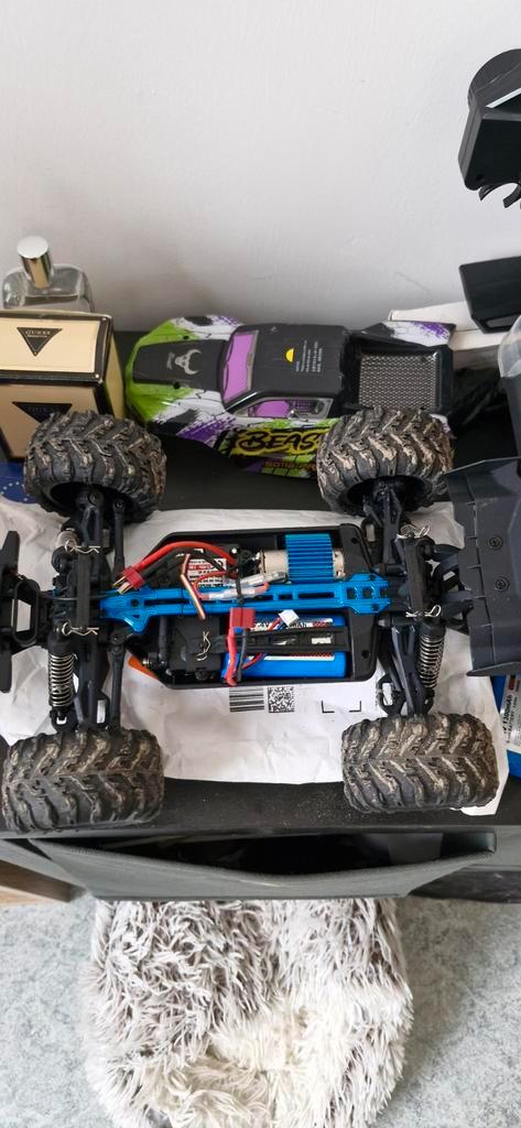 Rc Auto The Beast Pro 50km/u, Hobby en Vrije tijd, Modelbouw | Radiografisch | Auto's, Ophalen of Verzenden