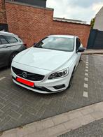 Volvo V60 D4 R-Design, Auto's, Volvo, Voorwielaandrijving, 4 cilinders, 103 g/km, Wit