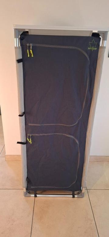 Bo-Camp kampeerkast hoog model. beschikbaar voor biedingen