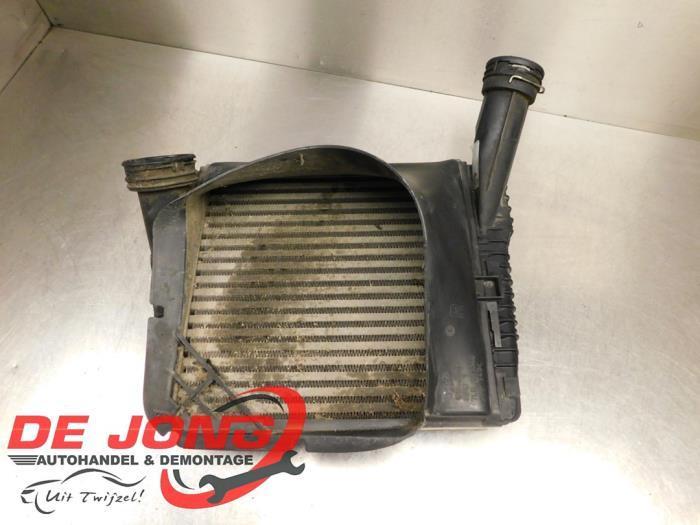 Intercooler van een Volkswagen Touareg, Auto-onderdelen, Airco en Verwarming, Volkswagen, Gebruikt, 3 maanden garantie, Ophalen of Verzenden