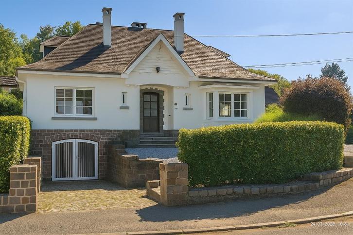 Jolie Villa avec piscine 4 Ch Anseremme Dinant, Immo, Huizen en Appartementen te koop, Provincie Namen, 500 tot 1000 m², Vrijstaande woning