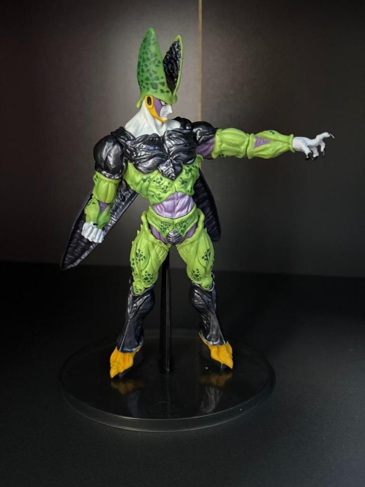 Figurine Dragon Ball Z Cell (forme parfaite), Verzamelen, Beelden en Beeldjes, Zo goed als nieuw, Overige typen, Ophalen