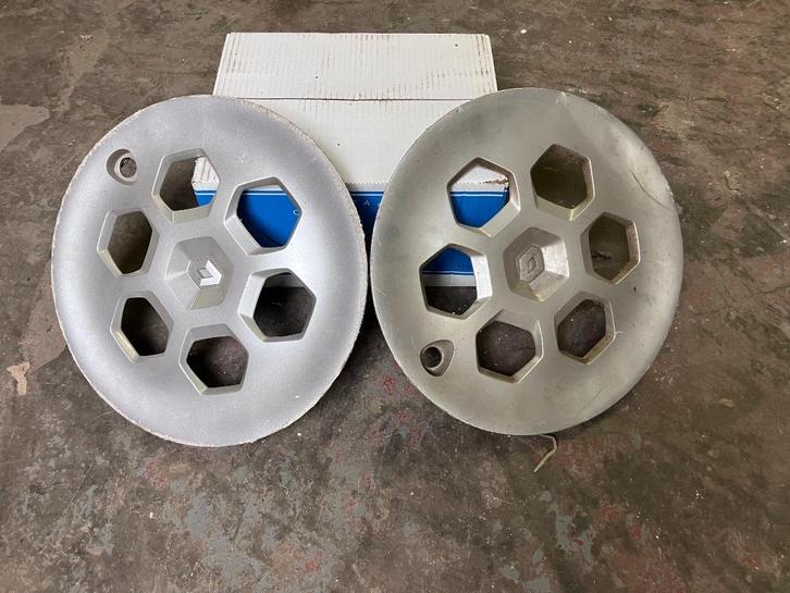 2 stuks renault twizy wieldop, wieldoppen 13' duim, Auto diversen, Wieldoppen, Zo goed als nieuw, Ophalen of Verzenden