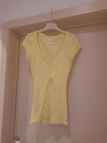 America today tshirt, Kleding | Dames, Maat 38/40 (M), Geel, Ophalen of Verzenden, Zo goed als nieuw