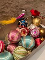 28 Vintage kerstballen en figuurtjes, in satijn + kunststof, Ophalen of Verzenden, Gebruikt