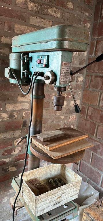 Sharp Heavy Duty Kolomboormachine  beschikbaar voor biedingen