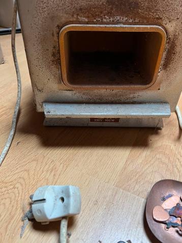 Emaille oven beschikbaar voor biedingen