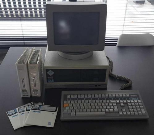 Olivetti M24 met toebehoren, Computers en Software, Vintage Computers, Ophalen of Verzenden