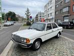 Mercedes-Benz W123 200D Oldtimer Gekeurd met carpass, Auto's, Mercedes-Benz, 4 deurs, Wit, Bedrijf, Grijs