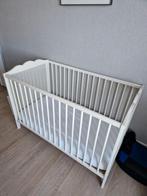 babybedje wit hout + matras, Kinderen en Baby's, Babywiegjes en Ledikanten, Ophalen, Gebruikt